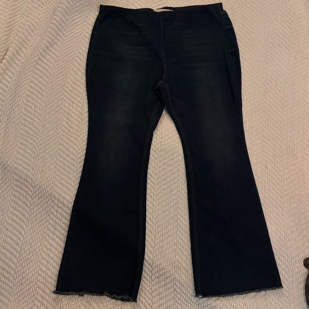 Tinseltown Dark Flare Jeans